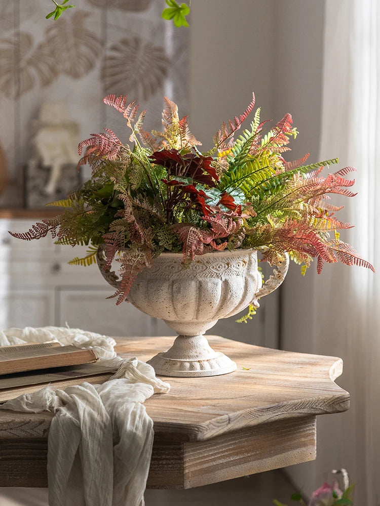 French Antique-Style Trophy Vase – Rustic Iron Centerpiece Décor