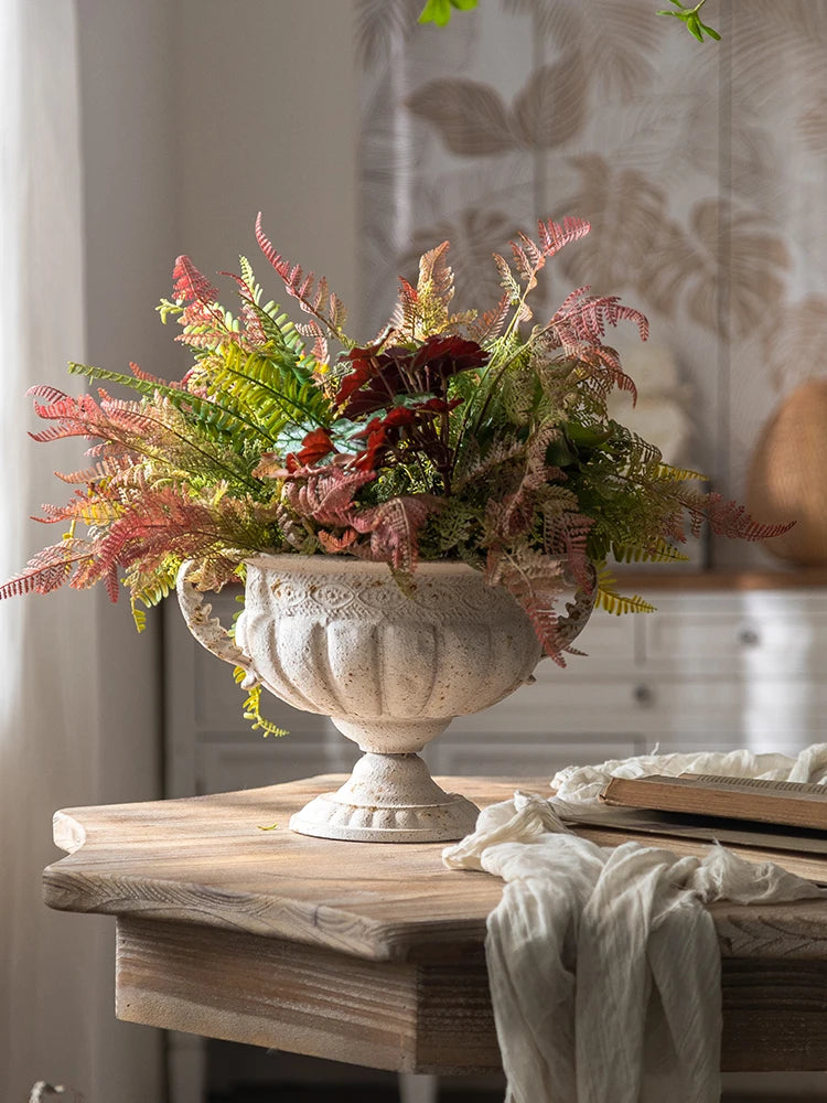 French Antique-Style Trophy Vase – Rustic Iron Centerpiece Décor